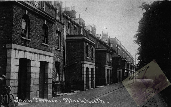 000567  Lawn Terrace