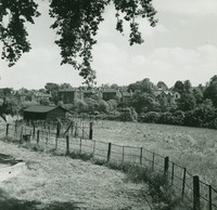 003469 El Pl 1 field at rear